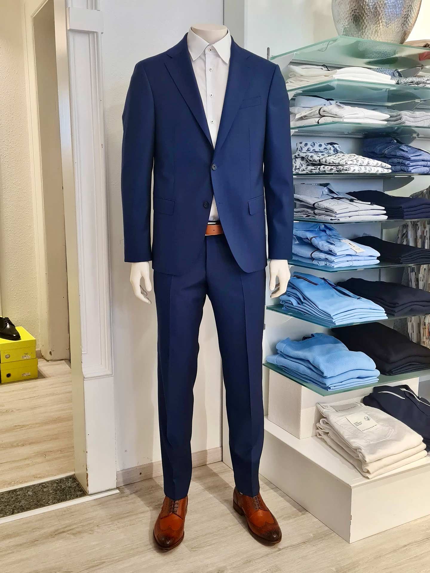 Business-Klassiker neu interpretiert – Anzug von Baldessarini Frühjahr 2025